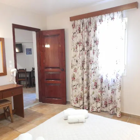 Hotel apartamentowy Sunyard Apartments & Studios