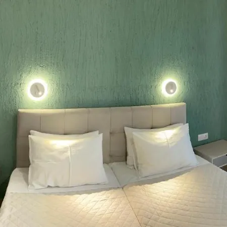 Sunyard Apartments & Studios Aparthotel