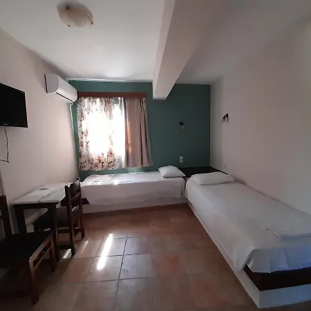 Aparthotel Sunyard Apartments & Studios *